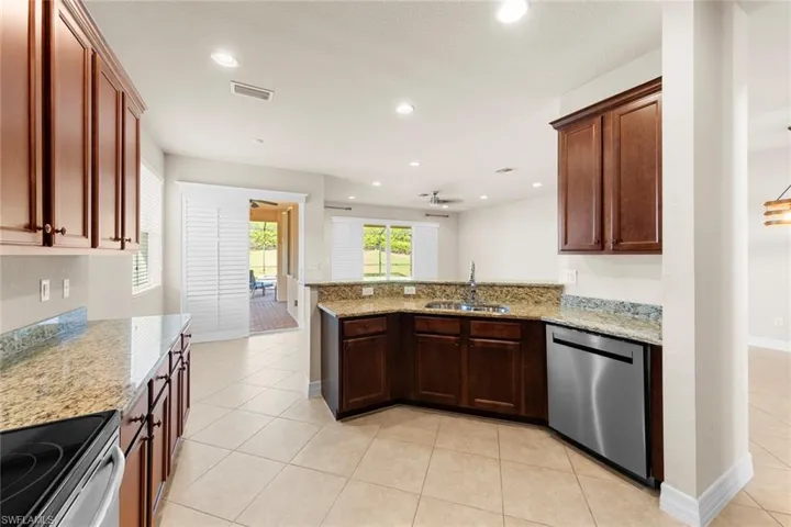 11216  Sparkleberry  DR, Fort Myers, FL 33913