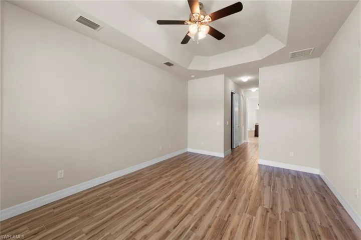 Guest Bedroom #1