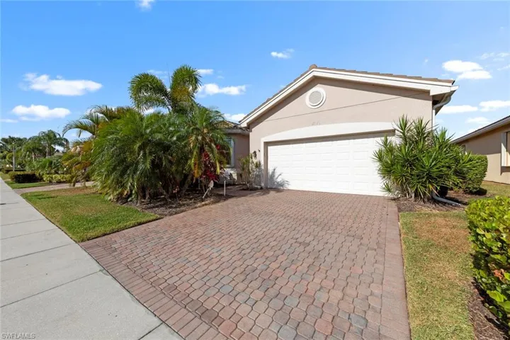 11216  Sparkleberry  DR, Fort Myers, FL 33913
