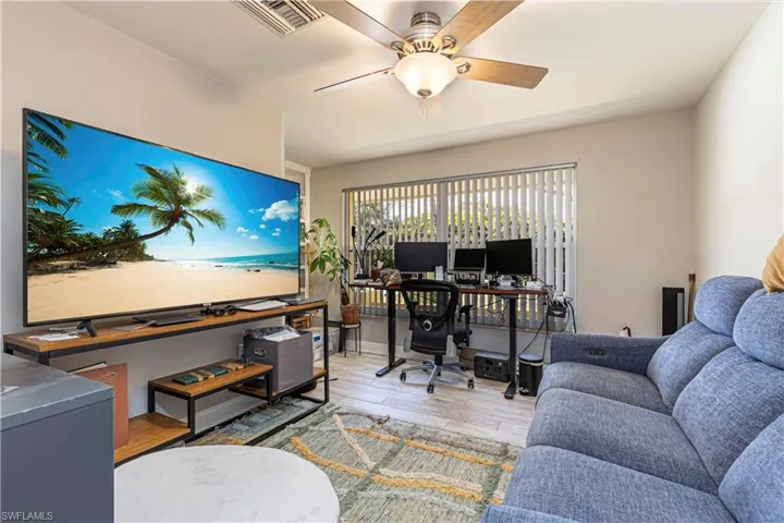 Guest Bedroom / Office