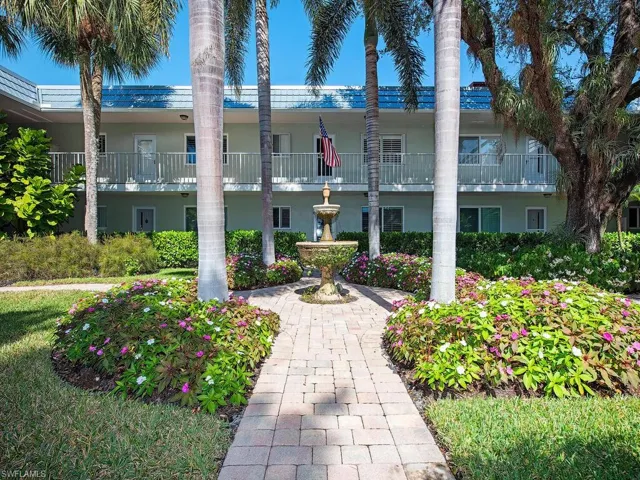 505 Broad Ave S 505, Naples, Florida 34102