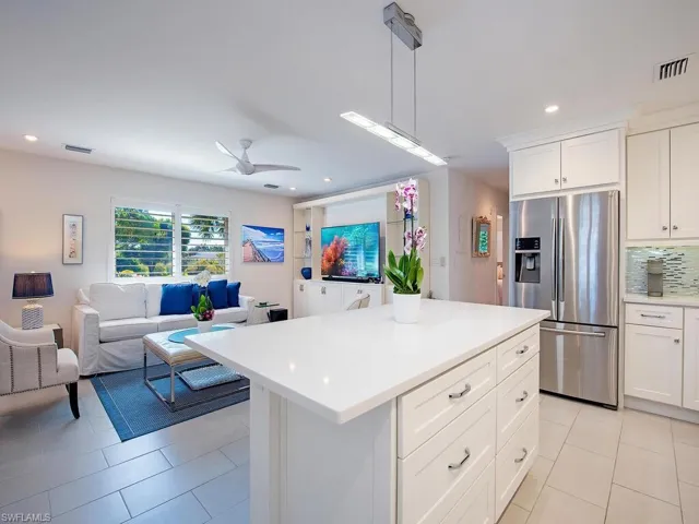 505 Broad Ave S 505, Naples, Florida 34102