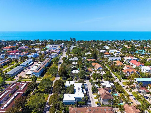 505 Broad Ave S 505, Naples, Florida 34102
