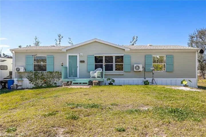 Here is your 3/2 home in the country with AG zoning for all the farm fun you could dream up.