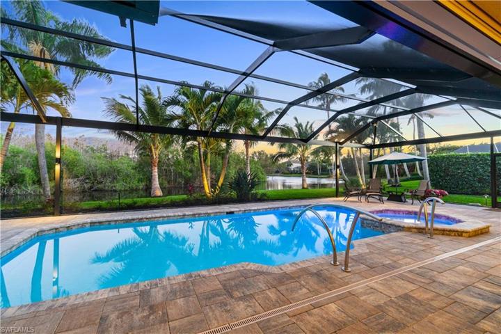 15286  Burnaby  DR, Naples, FL 34110