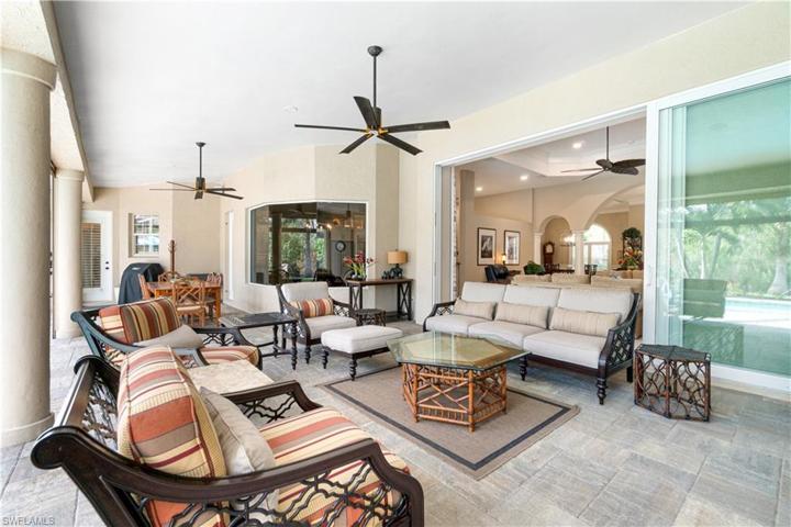 15286  Burnaby  DR, Naples, FL 34110