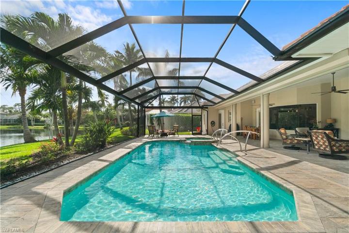 15286  Burnaby  DR, Naples, FL 34110