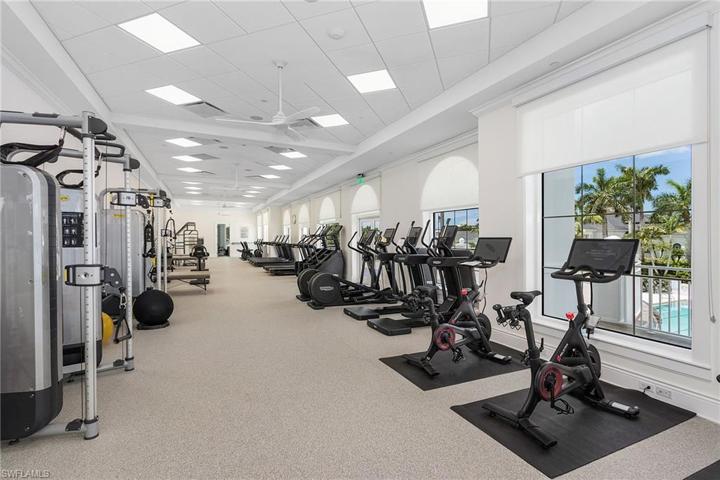 15286  Burnaby  DR, Naples, FL 34110