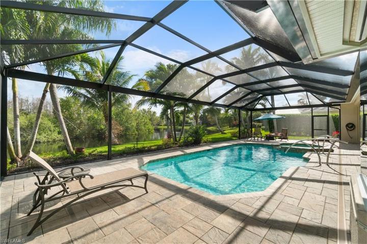 15286  Burnaby  DR, Naples, FL 34110