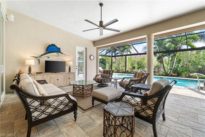 15286  Burnaby  DR, Naples, FL 34110