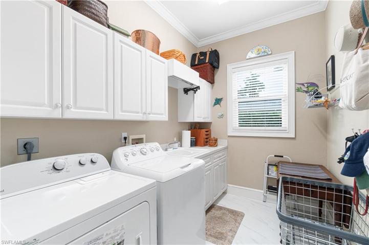 15286  Burnaby  DR, Naples, FL 34110