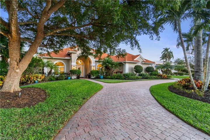 15286  Burnaby  DR, Naples, FL 34110