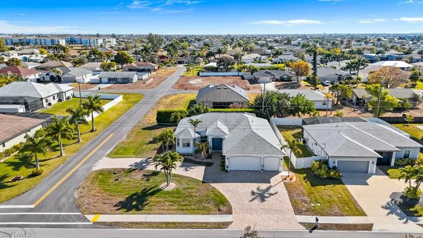 3905 Agualinda Blvd, Cape Coral, Florida 33914