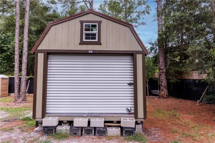 9113 Garetta Ave, Webster, Florida 33597