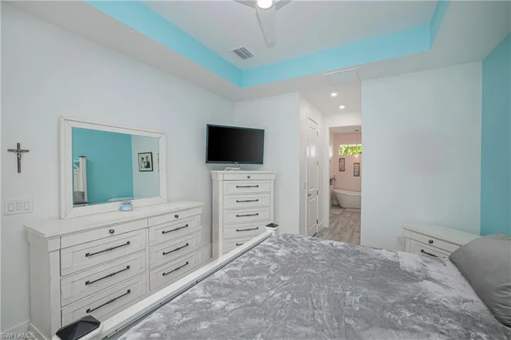 1244 Nw 37th Ave, Cape Coral, Florida 33993