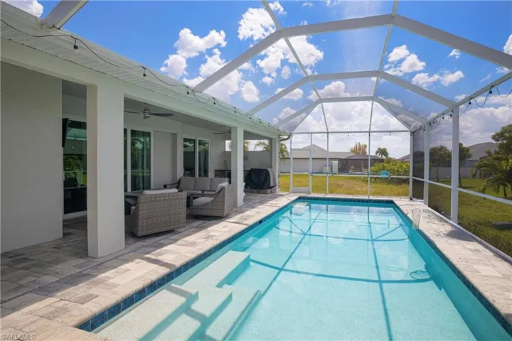 1244 Nw 37th Ave, Cape Coral, Florida 33993