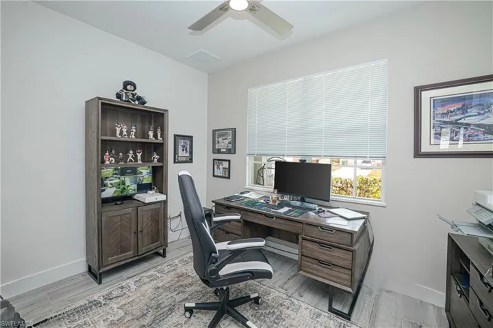 1244 Nw 37th Ave, Cape Coral, Florida 33993