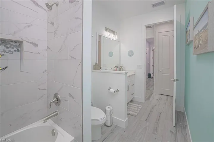 1244 Nw 37th Ave, Cape Coral, Florida 33993