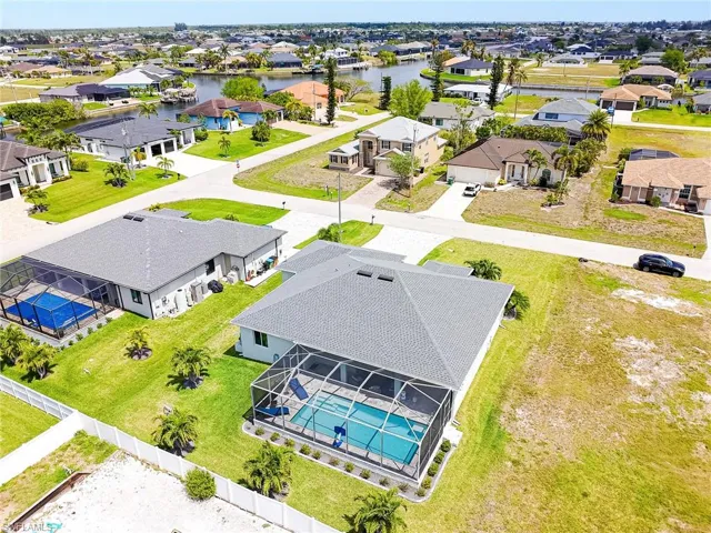 1244 Nw 37th Ave, Cape Coral, Florida 33993