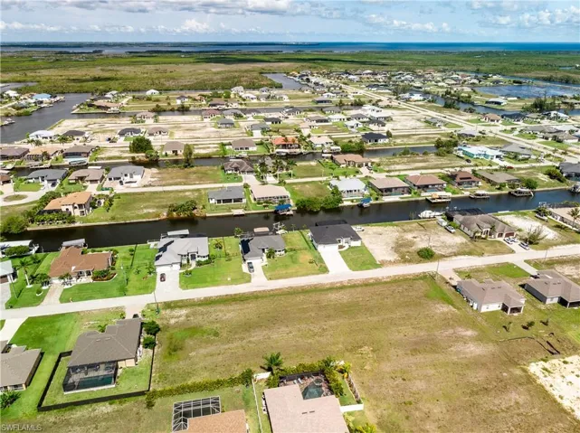 Aerial view of property and surrounding area