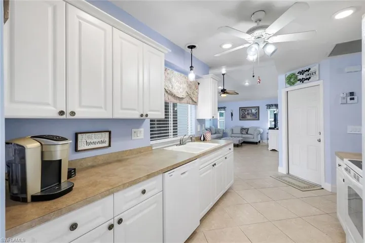 3320 SW 6th  AVE, Cape Coral, FL 33914