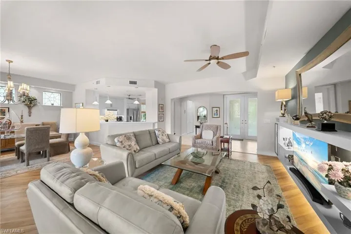 730 Waterford Dr 204, Naples, Florida 34113