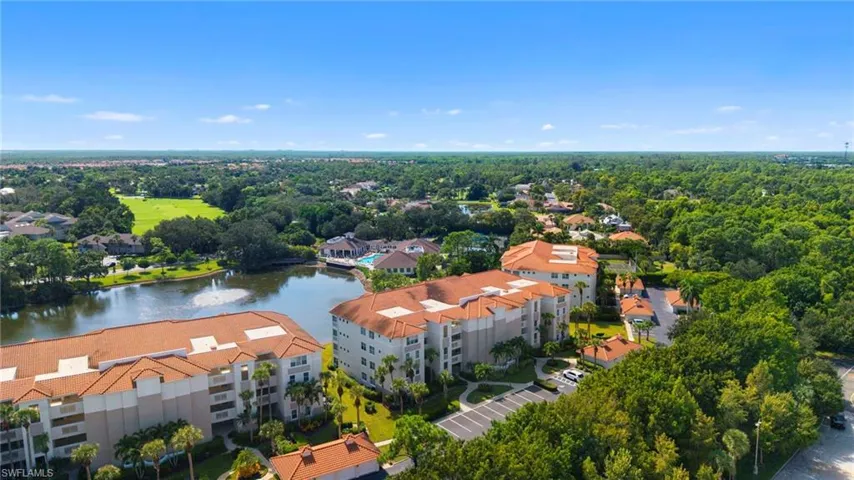 730 Waterford Dr 204, Naples, Florida 34113