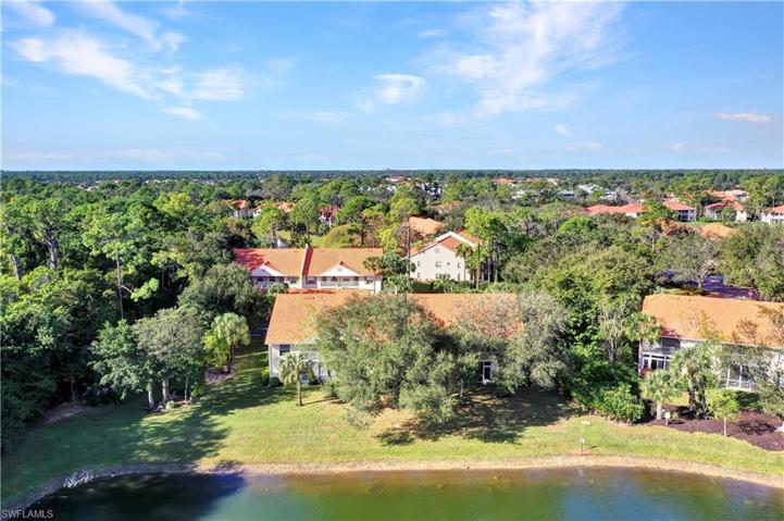 289  Robin Hood  CIR, Naples, FL 34104