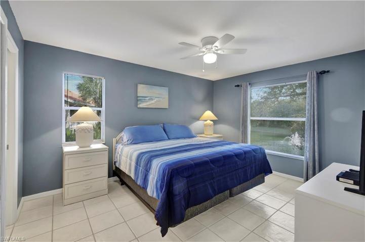 289  Robin Hood  CIR, Naples, FL 34104