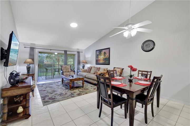 289  Robin Hood  CIR, Naples, FL 34104