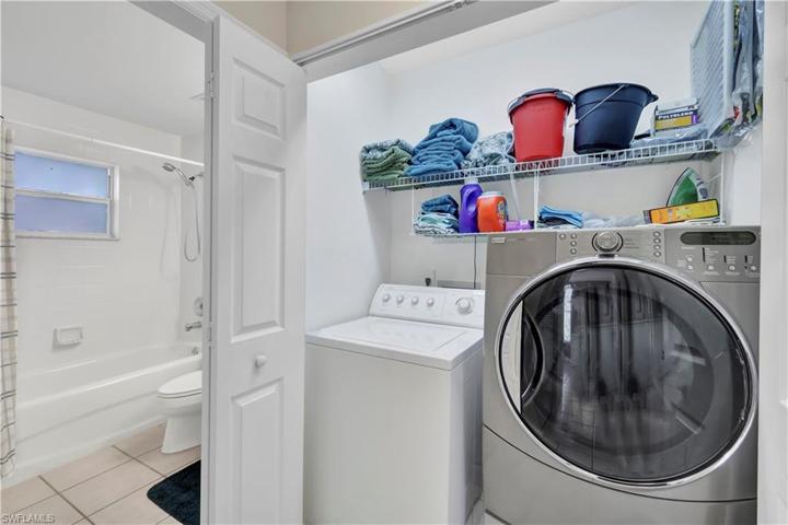 289  Robin Hood  CIR, Naples, FL 34104