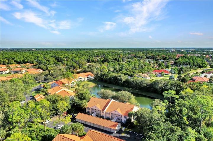 289  Robin Hood  CIR, Naples, FL 34104