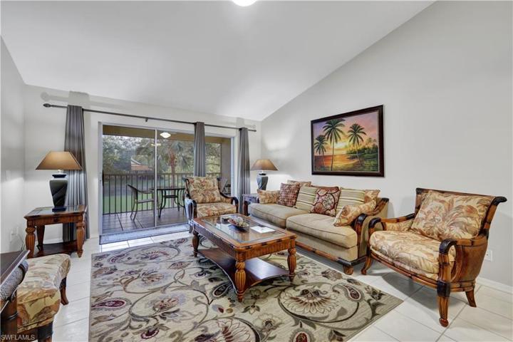 289  Robin Hood  CIR, Naples, FL 34104