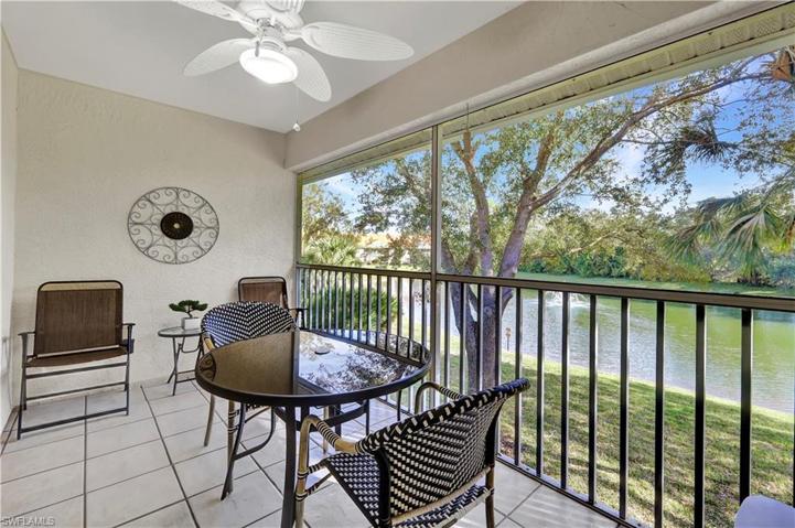289  Robin Hood  CIR, Naples, FL 34104