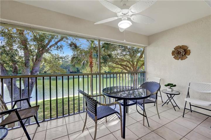 289  Robin Hood  CIR, Naples, FL 34104