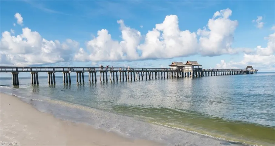 981 Hampton Cir 119, Naples, Florida 34105