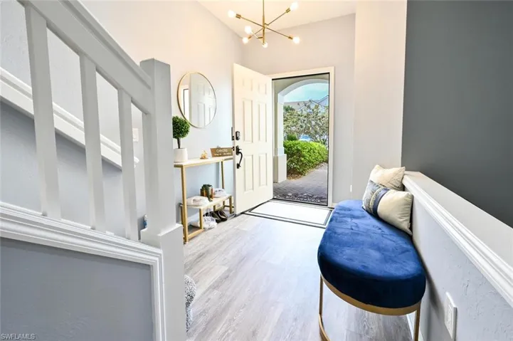 981 Hampton Cir 119, Naples, Florida 34105