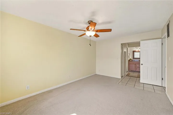 272  Palm  DR, Naples, FL 34112