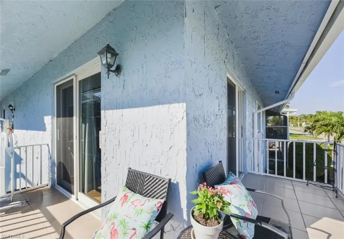 272  Palm  DR, Naples, FL 34112