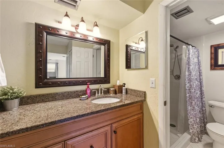 272  Palm  DR, Naples, FL 34112