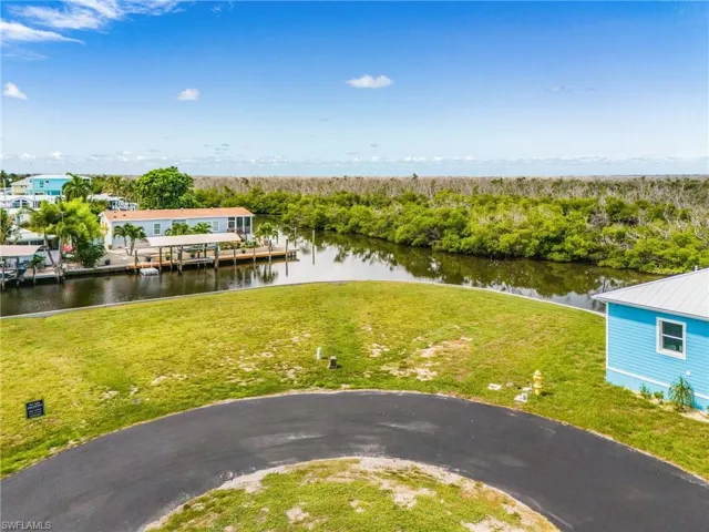 3004 Trawler Ln, St. James City, Florida 33956