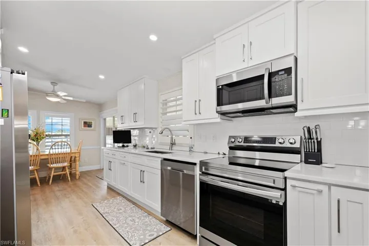 Dovetail Soft Close Cabinets