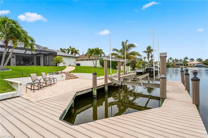5000 Sw 17th Ave, Cape Coral, Florida 33914