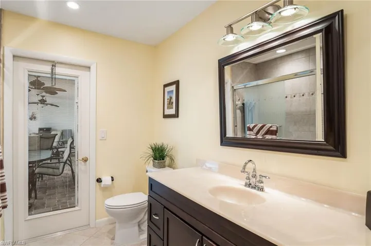 Guest Bath/Pool Bath