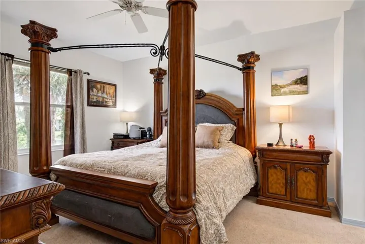 475 Robin Hood Cir 202, Naples, Florida 34104