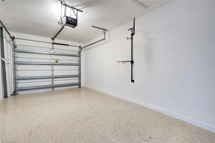 475 Robin Hood Cir 202, Naples, Florida 34104