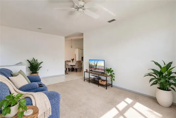 475 Robin Hood Cir 202, Naples, Florida 34104