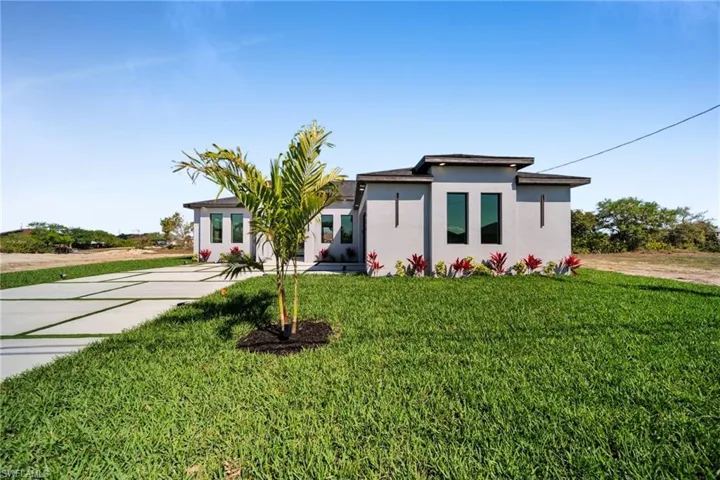 1320 Ne 20th St, Cape Coral, Florida 33909