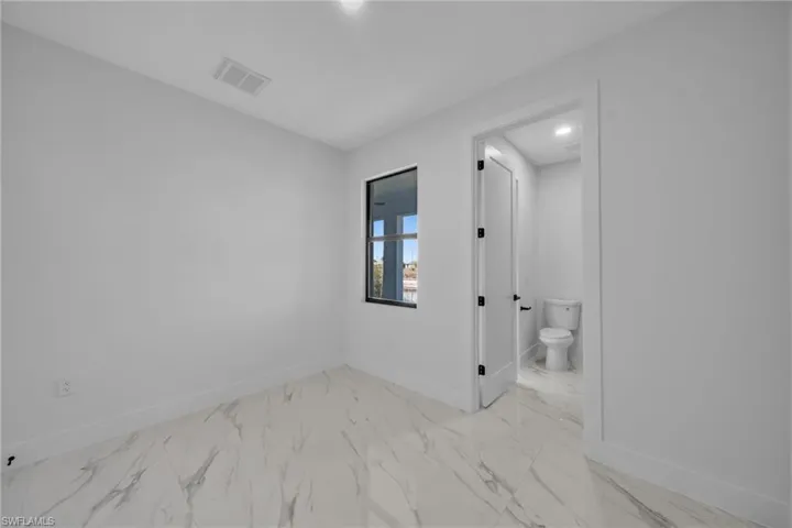 1320 Ne 20th St, Cape Coral, Florida 33909