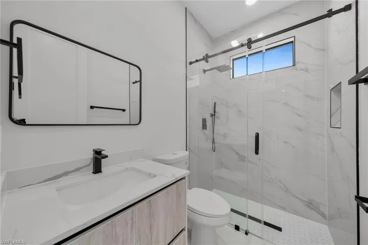 1320 Ne 20th St, Cape Coral, Florida 33909